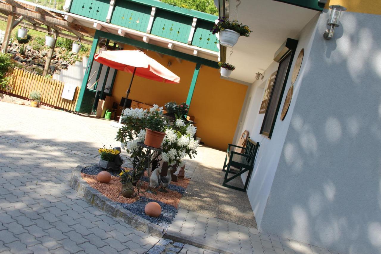 Ferienwohnung Kleissner Großklein エクステリア 写真